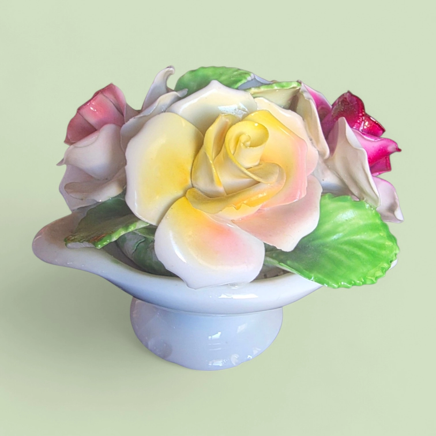 Vintage Aristocrat Floral Bone China el boyaması porselen gül 